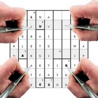 più persone possono partecipare anche da diverse località